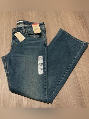 NEW Women’s Levi’s Superlow Bootcut Jeans Size 31x32